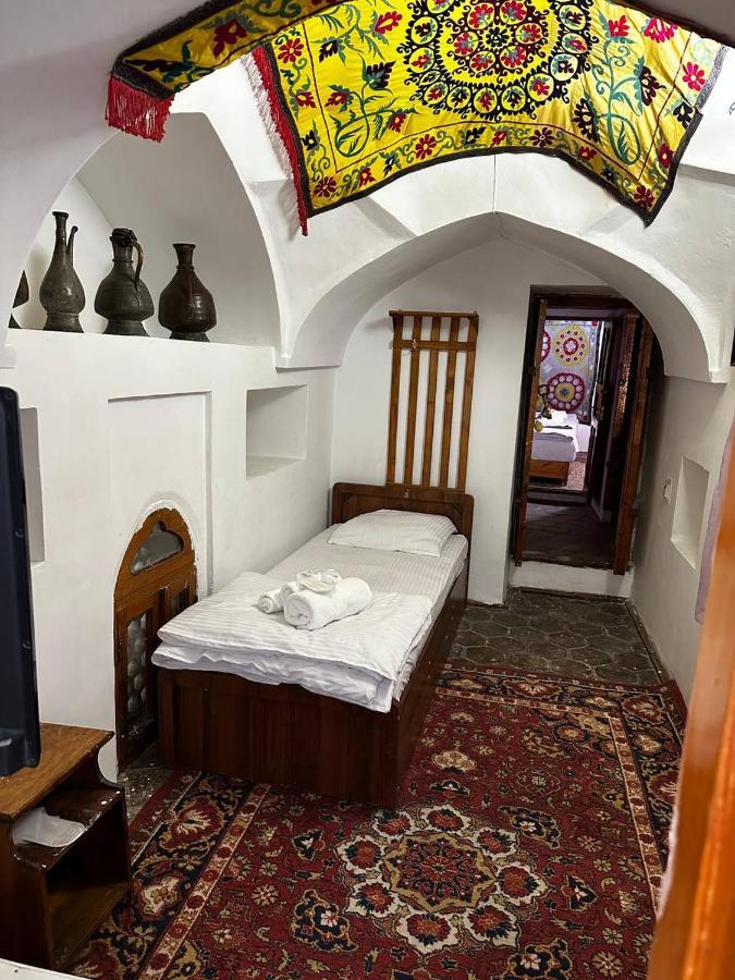 Mekhtar Ambar Hotel Бухара Екстер'єр фото