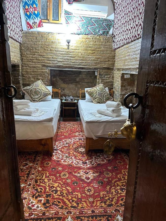 Mekhtar Ambar Hotel Бухара Екстер'єр фото